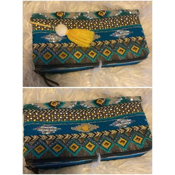 Beaded Wallet - Picture 2 of 10